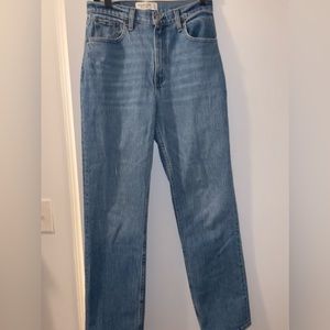 Ultra High Rise 90s Straight Jean
